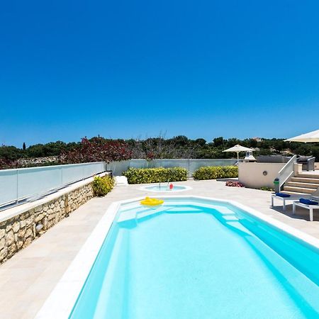 Deluxe Villa Ianthos - Outdoor Hot Tub & Kids Pool Γάλλος Εξωτερικό φωτογραφία