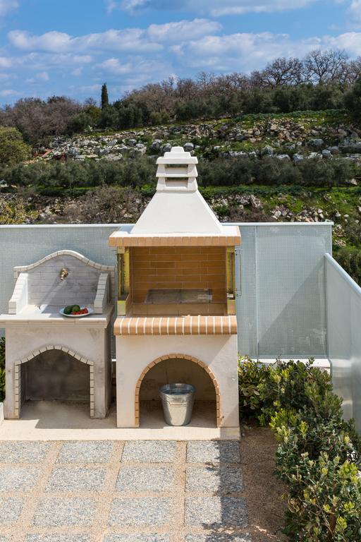 Deluxe Villa Ianthos - Outdoor Hot Tub & Kids Pool Γάλλος Εξωτερικό φωτογραφία