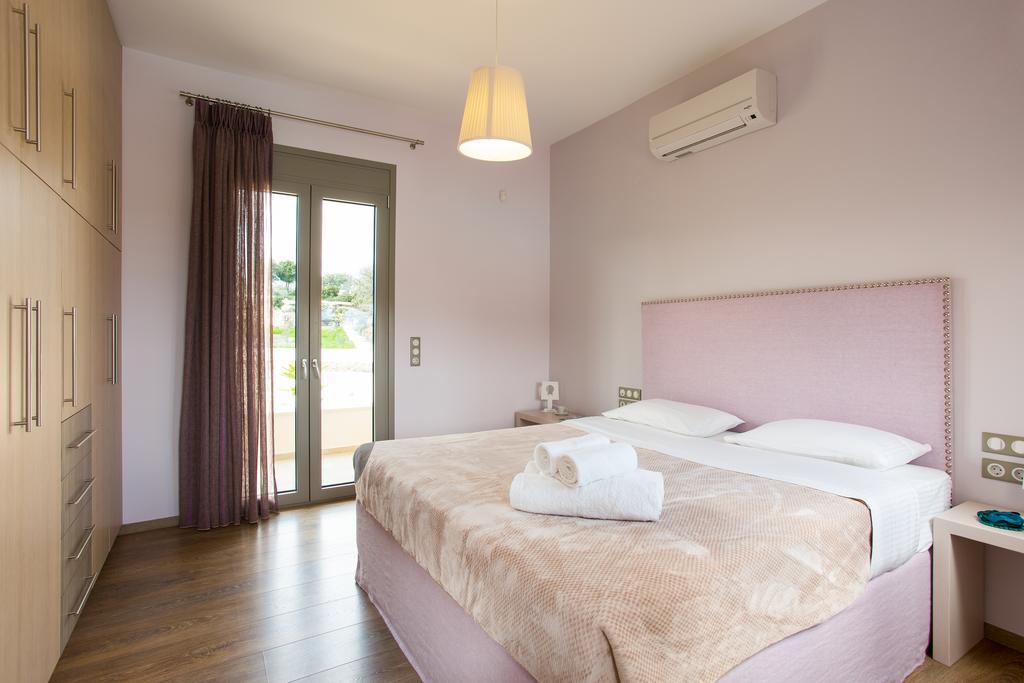Deluxe Villa Ianthos - Outdoor Hot Tub & Kids Pool Γάλλος Εξωτερικό φωτογραφία