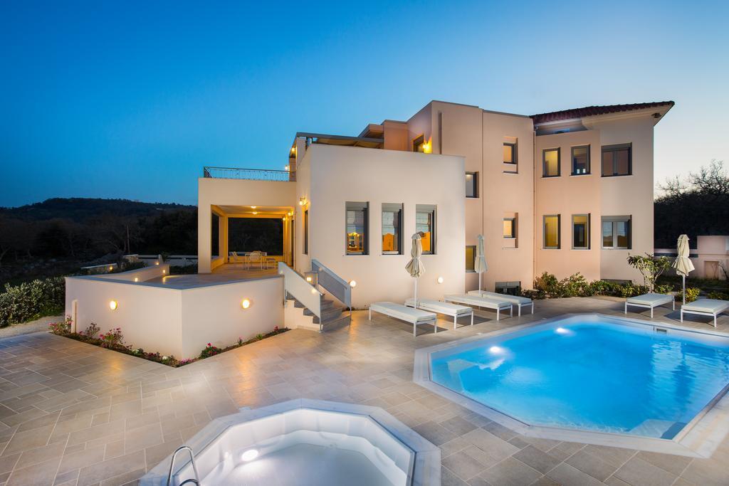 Deluxe Villa Ianthos - Outdoor Hot Tub & Kids Pool Γάλλος Εξωτερικό φωτογραφία
