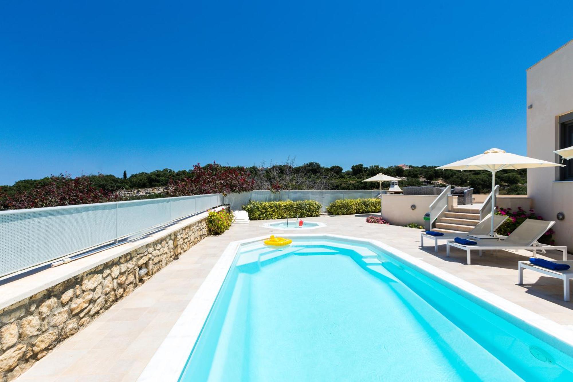 Deluxe Villa Ianthos - Outdoor Hot Tub & Kids Pool Γάλλος Εξωτερικό φωτογραφία